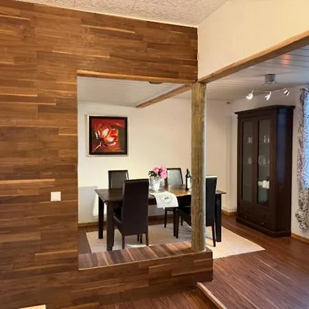 Maximilian Apartment *